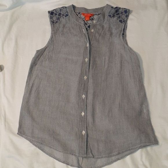 Joe Fresh Sleeveless Boho Embroidered Oxford Shirt - Picture 1 of 6